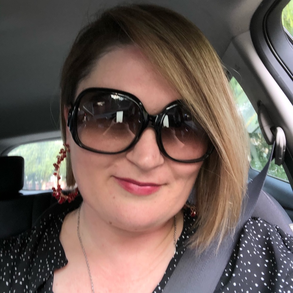 Meet your Posher, Viktoria